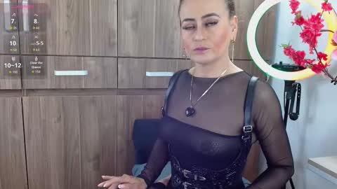 Snapshot of maghenta chatting on October 22, 3:23 pm Maghenta-MS mature online show from October 22, 3:23 pm