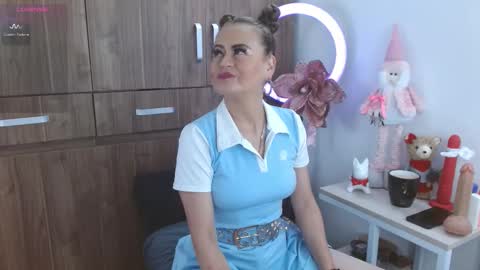 Snapshot of maghenta chatting on November 17, 4:24 pm Maghenta-MS mature online show from November 17, 4:24 pm