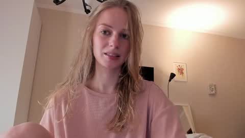 Snapshot of magic_couple13 chatting on January 21, 11:35 am Alice online show from January 21, 11:35 am