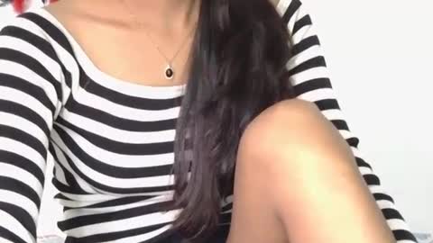 Snapshot of magic_door_open chatting on February 19, 9:28 am magic door open online show from February 19, 9:28 am