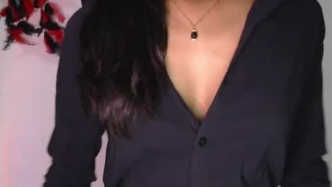 Snapshot of magic_door_open chatting on February 20, 6:35 pm magic door open online show from February 20, 6:35 pm