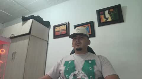 magic_milk23 online show from November 5, 2:00 am