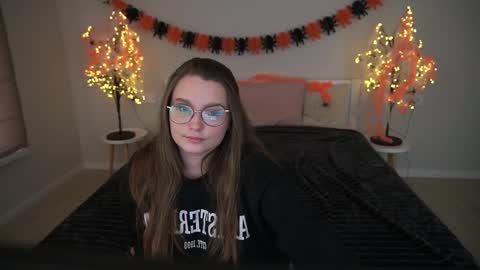 Emily online show from October 20, 12:27 pm