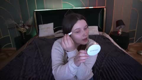 Emily online show from November 27, 7:21 am