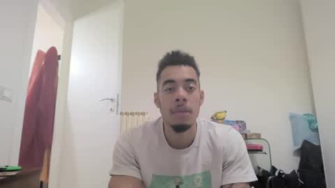 Snapshot of magicsempai chatting on December 6, 11:54 am Magicsempai online show from December 6, 11:54 am