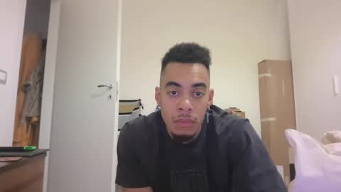 Snapshot of magicsempai chatting on February 27, 12:23 pm Magicsempai online show from February 27, 12:23 pm