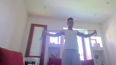 Snapshot of magicsempai chatting on September 24, 10:29 am Magicsempai online show from September 24, 10:29 am