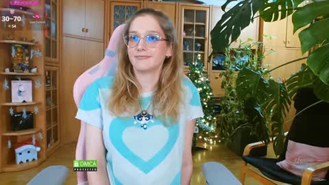 Nicole online show from January 7, 11:03 pm