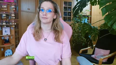 Nicole online show from January 14, 4:04 am