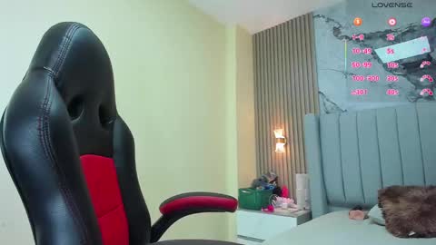 magievans1 online show from November 16, 12:11 pm