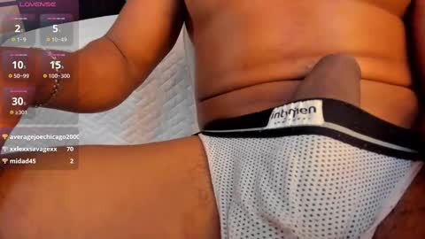 Snapshot of magnusking_ chatting on February 12, 10:59 pm Magnus King online show from February 12, 10:59 pm