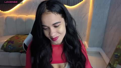 Snapshot of maia_tx chatting on November 1, 1:02 pm Online 800 to 1400 online show from November 1, 1:02 pm