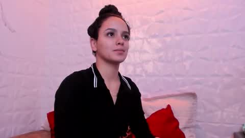 Maia  online show from September 19, 12:06 pm