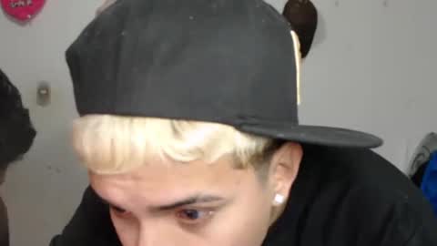 Snapshot of maikjameshot chatting on November 26, 5:30 am maikjameshot online show from November 26, 5:30 am