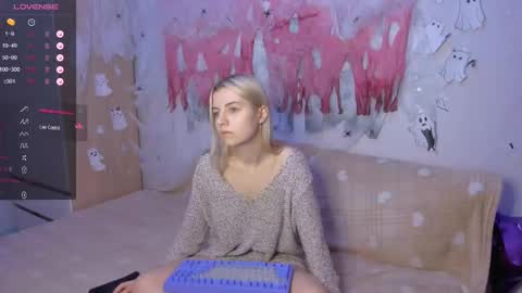 Your kitty online show from December 14, 3:25 pm