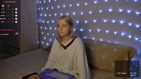 Your kitty online show from January 2, 3:19 pm