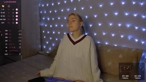 Your kitty online show from January 9, 3:04 am