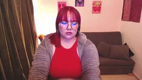 Snapshot of maily_888 chatting on December 11, 12:23 am maily online show from December 11, 12:23 am