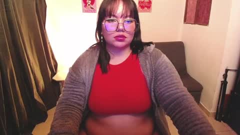 Snapshot of maily_888 chatting on February 13, 2:01 am maily online show from February 13, 2:01 am