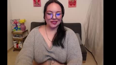 Snapshot of maily_888 chatting on November 27, 1:18 am maily online show from November 27, 1:18 am