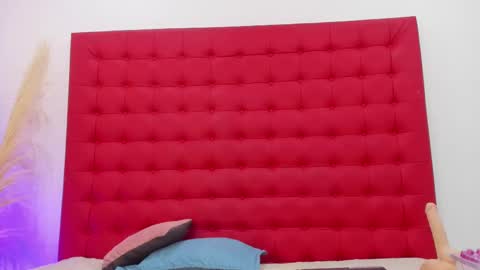 maite_smith69 online show from February 25, 6:20 pm