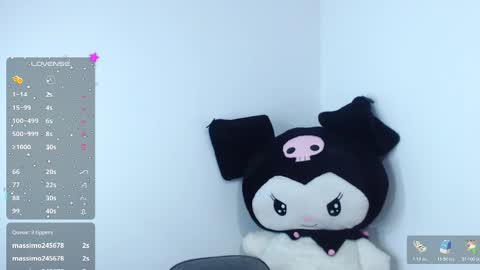 Snapshot of maja_bloom chatting on November 11, 1:27 am Maja online show from November 11, 1:27 am