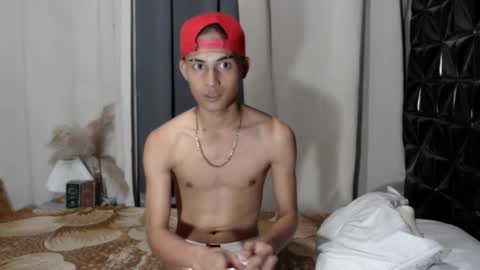 Annalyn online show from December 15, 7:56 am