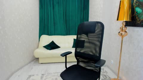 Chloe online show from January 9, 3:15 am