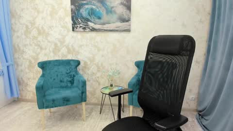 Chloe online show from February 27, 6:40 am