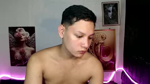 makehugecock online show from September 22, 6:37 am