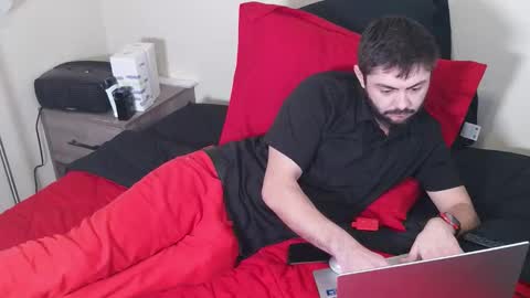 mako4eva online show from December 14, 5:07 pm