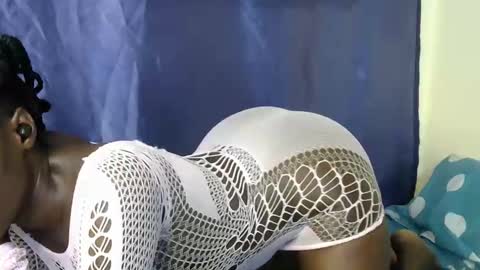 malaika_musa online show from September 17, 7:32 am