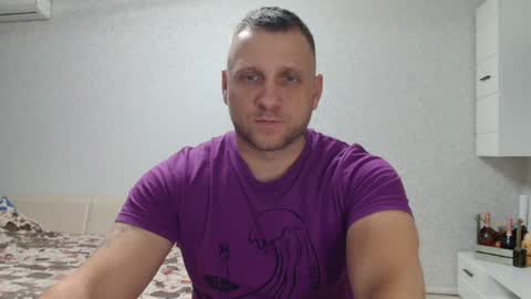 malchyshka online show from December 10, 2:28 pm