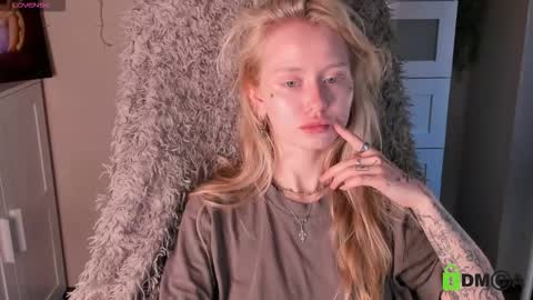 Snapshot of malenaernman chatting on October 9, 10:35 am Malena online show from October 9, 10:35 am