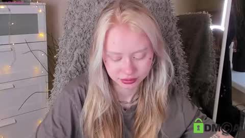 Snapshot of malenaernman chatting on October 14, 10:38 am Malena online show from October 14, 10:38 am