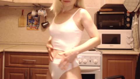 Malena online show from November 22, 9:25 pm