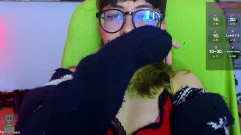 Snapshot of malicia_witch_ chatting on January 8, 2:57 am Mar Alicia Rosie v A L I C I A W I T C - Meg Cherie online show from January 8, 2:57 am