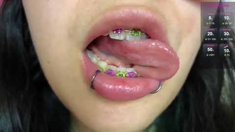 Snapshot of malicia_witch_ chatting on February 2, 1:02 am Mar Alicia Rosie v A L I C I A W I T C - Meg Cherie online show from February 2, 1:02 am