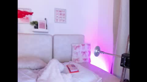 Snapshot of malka_burning chatting on November 12, 8:30 pm Malka online show from November 12, 8:30 pm