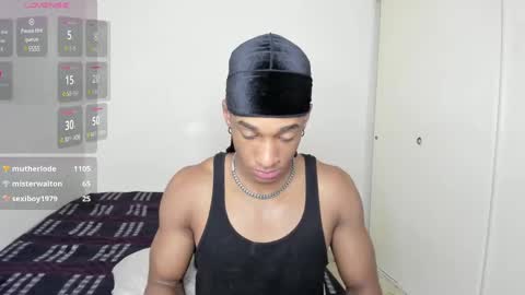 Snapshot of malkongarcia chatting on December 11, 1:05 am malkongarcia online show from December 11, 1:05 am