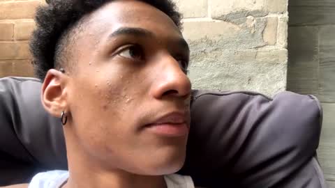 Snapshot of malkongarcia chatting on January 14, 7:21 pm malkongarcia online show from January 14, 7:21 pm