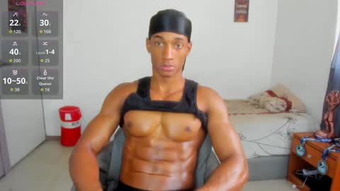 Snapshot of malkongarcia chatting on October 1, 9:32 pm malkongarcia online show from October 1, 9:32 pm