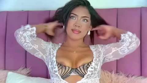 Snapshot of mami_natacha19x chatting on January 8, 10:37 pm nati online show from January 8, 10:37 pm