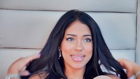 Snapshot of mami_natacha19x chatting on November 4, 6:45 am nati online show from November 4, 6:45 am