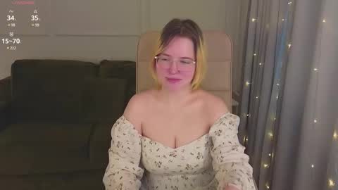 Snapshot of manic_pixie_ chatting on January 30, 10:50 am manic_pixie_ online show from January 30, 10:50 am