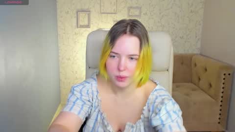 Snapshot of manic_pixie_ chatting on February 2, 11:08 am manic_pixie_ online show from February 2, 11:08 am