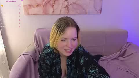 Snapshot of manic_pixie_ chatting on February 4, 5:12 pm manic_pixie_ online show from February 4, 5:12 pm