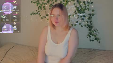 Snapshot of manic_pixie_ chatting on September 11, 5:13 pm manic_pixie_ online show from September 11, 5:13 pm