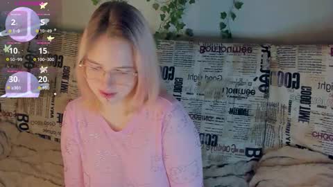 Snapshot of manic_pixie_ chatting on September 19, 3:56 pm manic_pixie_ online show from September 19, 3:56 pm