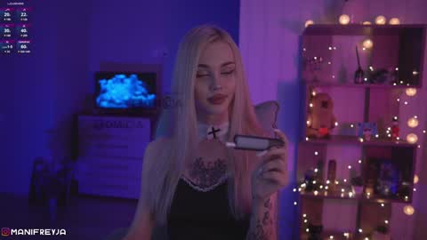 Amelie online show from January 24, 9:37 pm